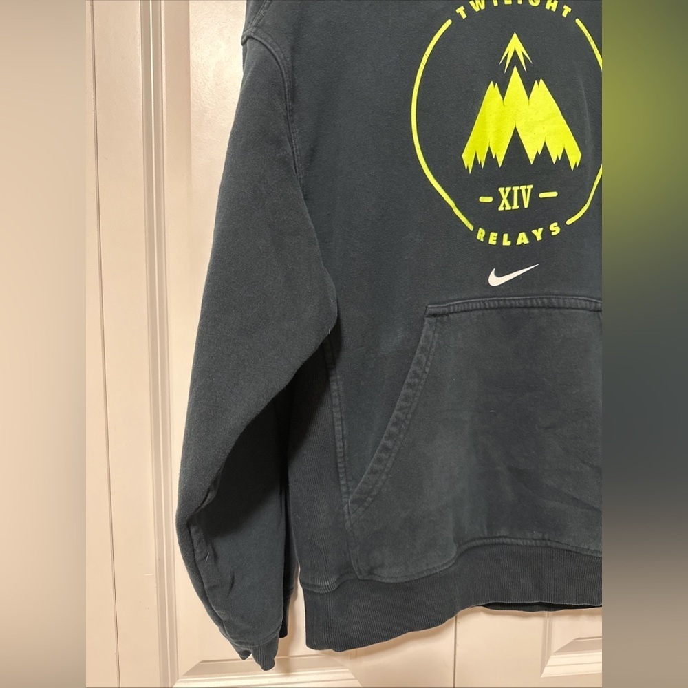 Nike Twilight Relays XIV Limited Edition Hoodie S - Picture 3 of 5